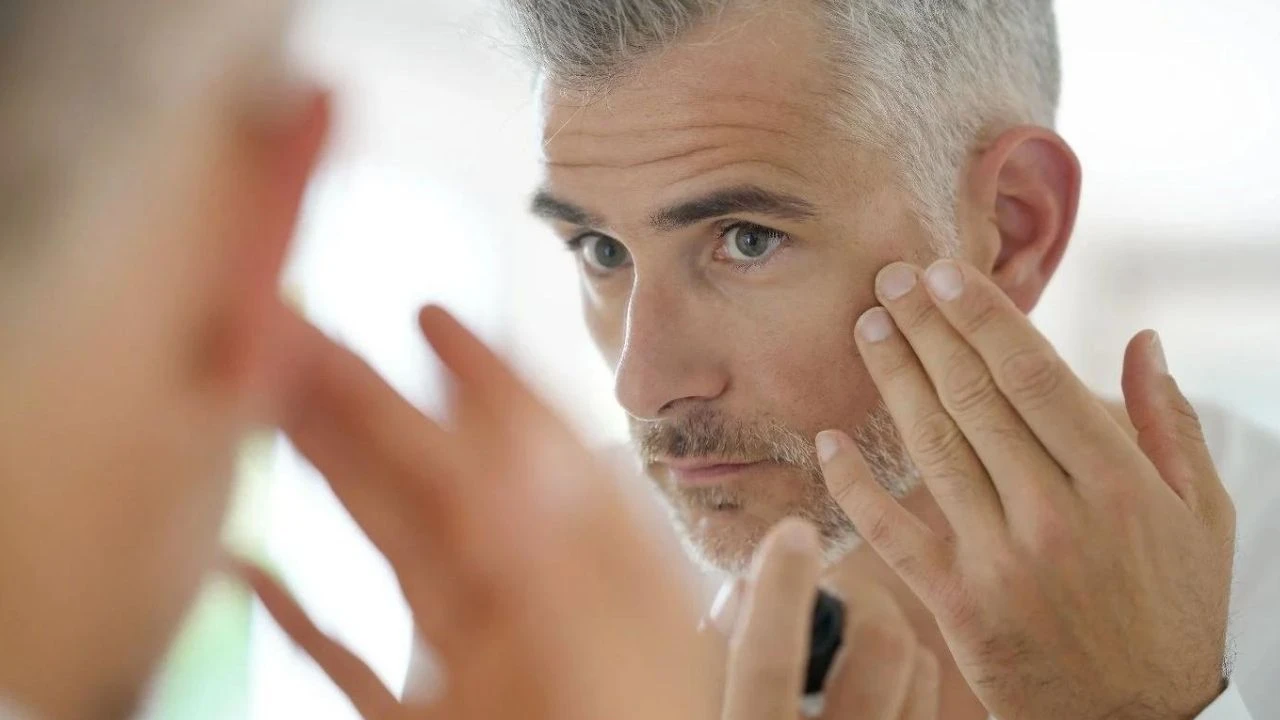 Reasons Why You Look Older Than Your Age